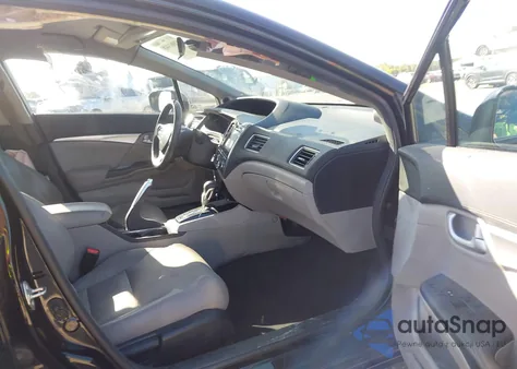 2014 Honda Civic Hybrid z USA, uszkodzony, nr VIN 19XFB4F36EE000810